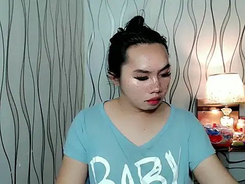im ursweetheart online show from October 19, 3:19 am