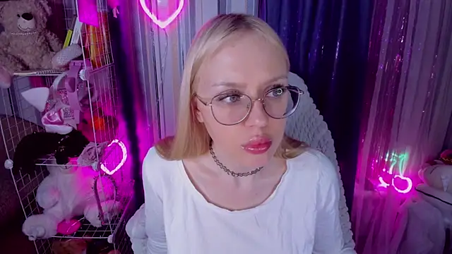 CeaneLino online show from April 6, 4:30 pm