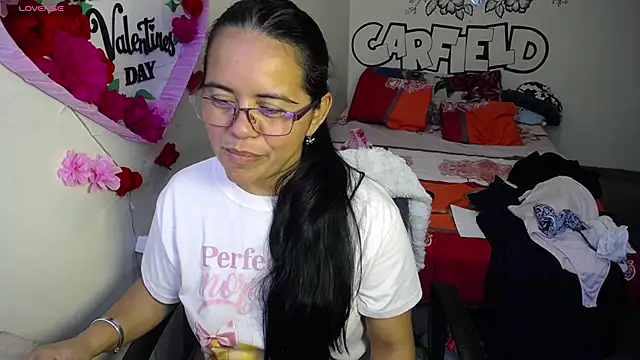 Miss  kendra  online show from February 17, 5:12 pm