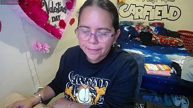 Miss  kendra  online show from April 13, 11:33 am