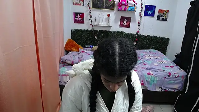 thianahorny online show from April 16, 12:38 pm