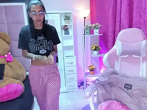 KarlaSlutSkinny   online show from April 15, 7:25 pm