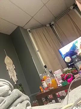 lexuslover687 online show from April 16, 4:24 am