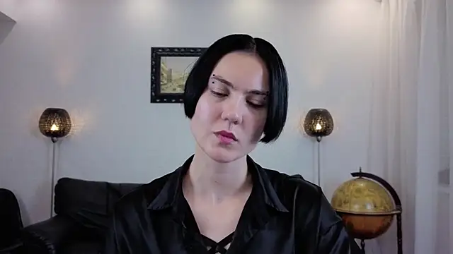 Marie Fitch online show from August 3, 1:20 am