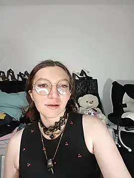 Lucy colee online show from March 8, 3:38 pm