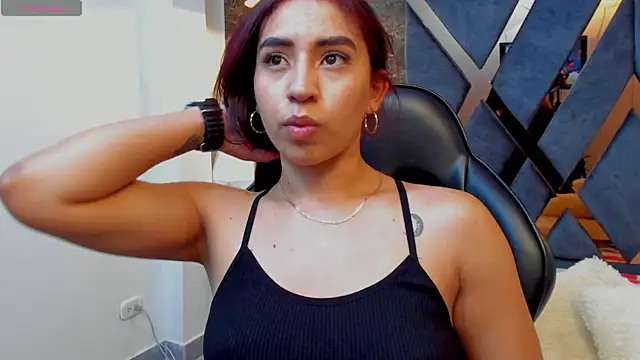 Vittoria Conti  online show from November 14, 5:13 pm