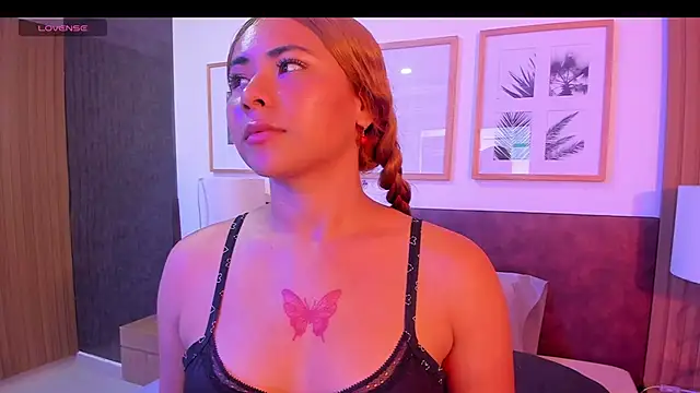 charlotte rea online show from October 11, 3:44 am