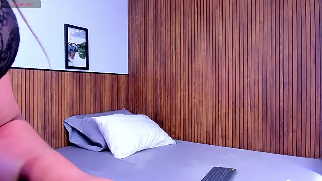 charlotte rea online show from October 9, 8:57 pm