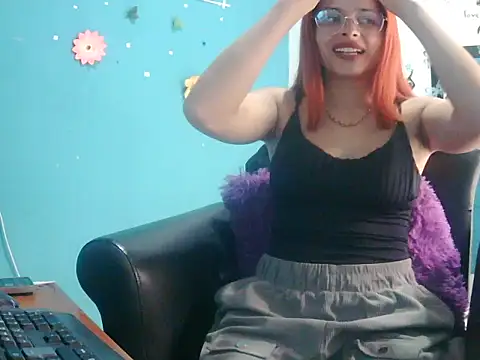 dayra velez online show from October 21, 4:22 pm