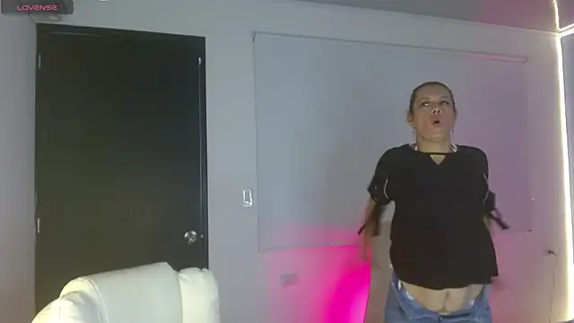 channelsmith 55 online show from March 25, 1:47 pm