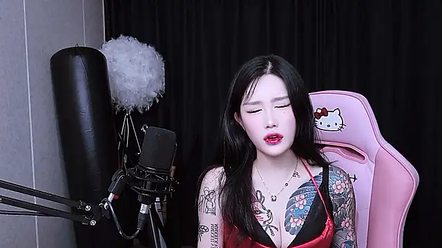 MISA 02 online show from November 11, 12:35 pm