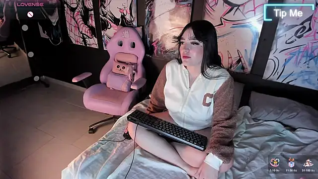 bubble  angel   online show from October 29, 11:47 am