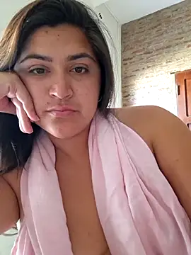 morenalatinaa online show from February 15, 1:10 pm