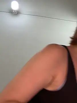 Adeline 1 online show from November 14, 9:26 pm