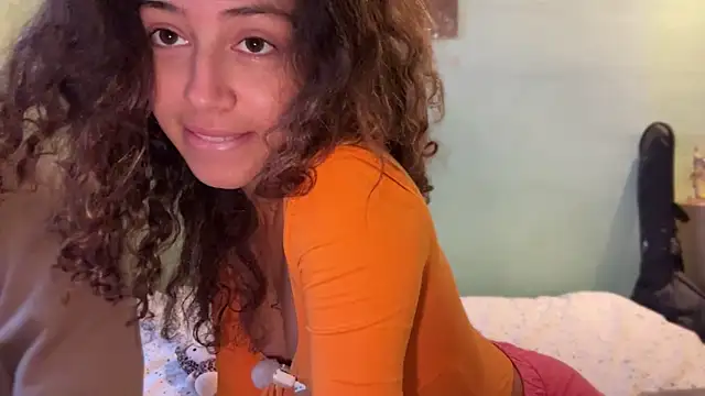 absoluthorrorfield online show from April 13, 5:52 am