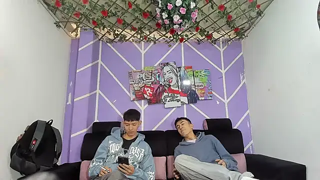 heyy noah11 online show from March 27, 1:23 pm