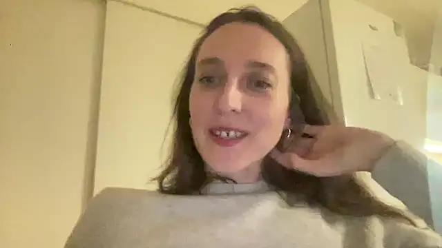 Nelynola online show from February 25, 6:50 pm