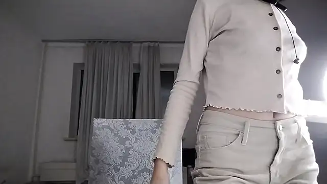 Lyndasilk online show from November 19, 3:12 pm