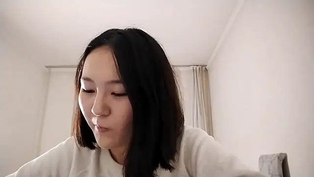 Lyndasilk online show from October 21, 2:43 pm