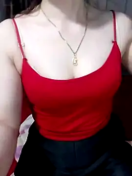 LeanaLy online show from April 8, 12:18 pm