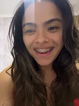 safadinhaquenteW online show from November 8, 8:03 pm