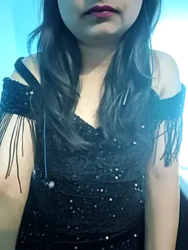 Model Show01 online show from November 29, 5:50 pm