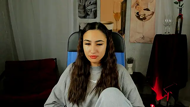 RebeckaThornton online show from November 21, 6:32 pm