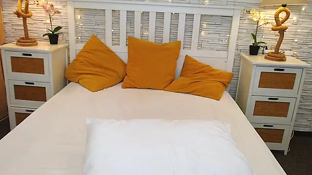 Soft Lilly online show from December 23, 6:39 am