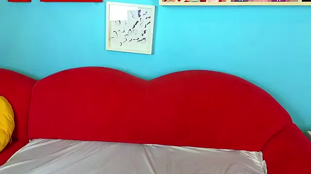 Soft Lilly online show from November 27, 6:05 am