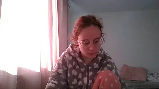 LuckySLove online show from June 3, 4:45 pm