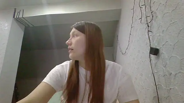 luna tt online show from March 8, 5:06 pm