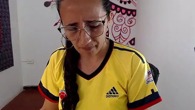 Lucyy Naugthy online show from March 26, 1:57 pm