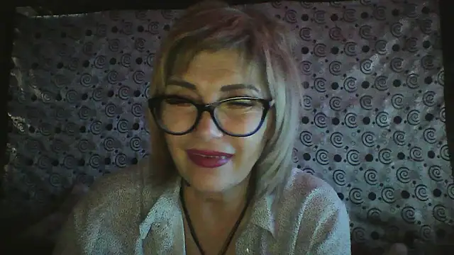 Lia Ray online show from November 6, 8:37 pm