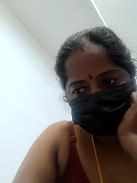 Tamil Ponnu Riya online show from January 7, 7:45 am