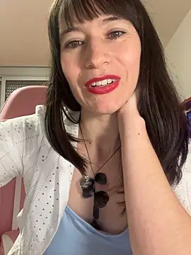 AlanaRius18 online show from December 4, 11:23 am