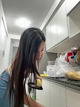 itsmiasofia online show from November 8, 11:54 pm