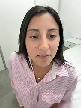 itsmiasofia online show from January 10, 2:16 am