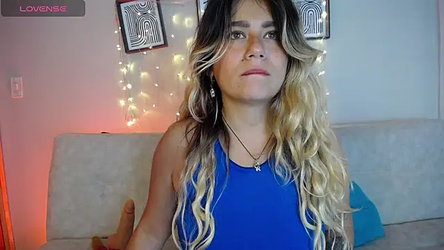 Sweet Bella Valery online show from April 16, 2:39 pm