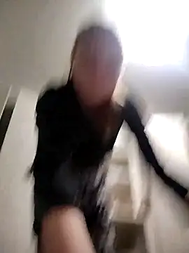 SandyCassie online show from March 29, 5:45 pm