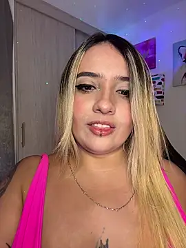  Ninasanz online show from April 18, 3:31 am