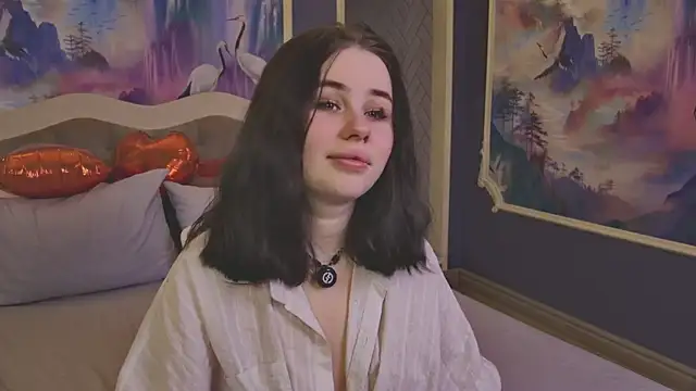 AliceLune online show from February 17, 1:21 pm