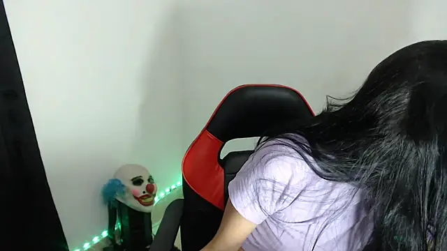 Snapshot of Meganlove2 chatting on October 15, 9:39 pm Meganlove2 online show from October 15, 9:39 pm