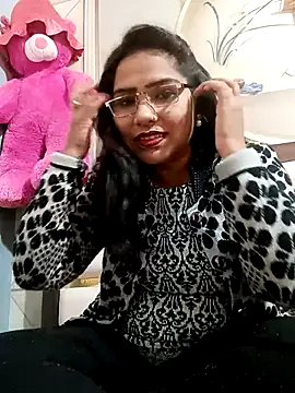 Vanshika1432 online show from December 22, 10:40 am