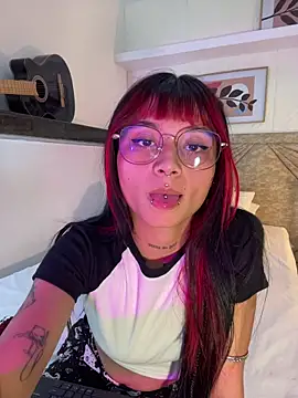 Emma duff online show from March 25, 7:50 pm