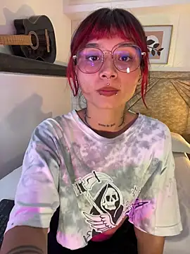 Emma duff online show from March 31, 7:47 pm