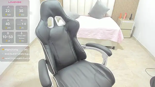 Aziz daud online show from April 4, 7:13 pm