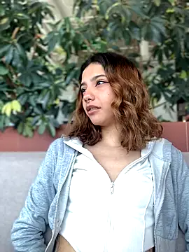 MiaaCute- online show from October 18, 7:48 pm