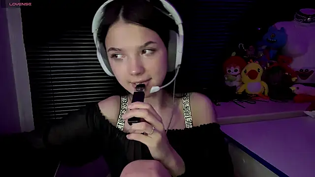 HanaMantanaDell online show from October 23, 1:17 pm