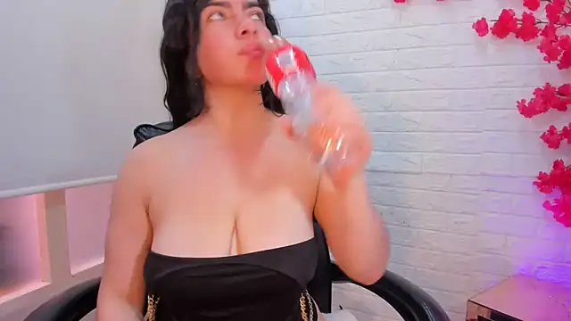 talialadyx online show from March 26, 3:14 pm