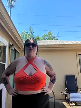 ImKatMeow online show from April 7, 4:42 pm